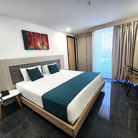 Hotel Be Suites Cali Luaran gambar